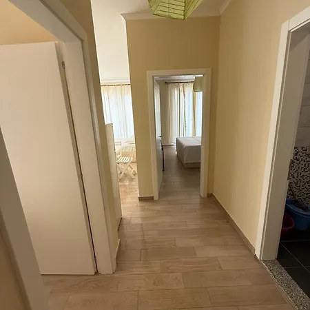 Asja Apartment Shëngjin